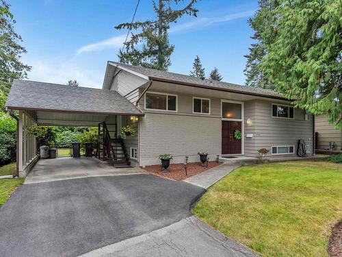 905 Crestwood Drive, Coquitlam, BC 