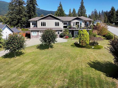 1464 Sunset Place, Gibsons, BC 