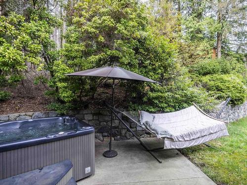 1715 Rosebery Avenue, West Vancouver, BC 