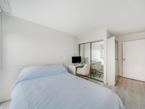 2704 1188 Howe Street, Vancouver, BC 