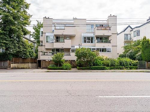 9 3250 W 4Th Avenue, Vancouver, BC 