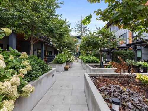 53 528 E 2Nd Street, North Vancouver, BC 