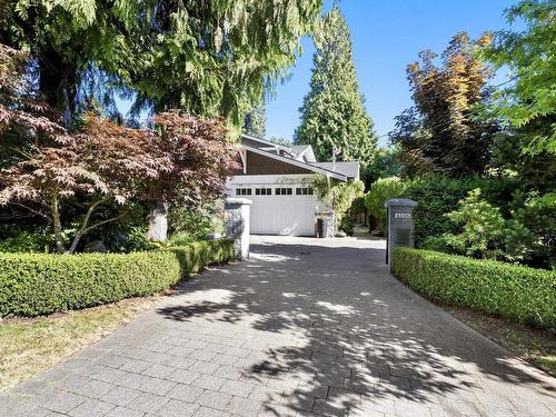 4326 Erwin Drive, West Vancouver, BC 