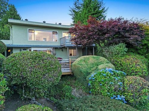 1125 Palmerston Avenue, West Vancouver, BC 