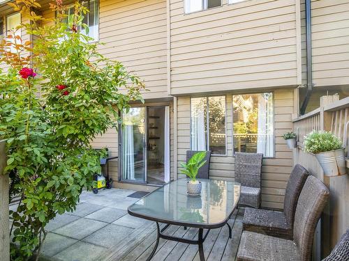 8 251 W 14Th Street, North Vancouver, BC 