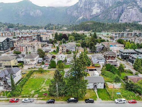 37956 Fourth Avenue, Squamish, BC 