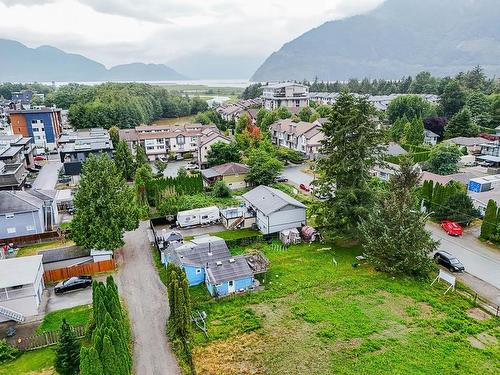 37956 Fourth Avenue, Squamish, BC 