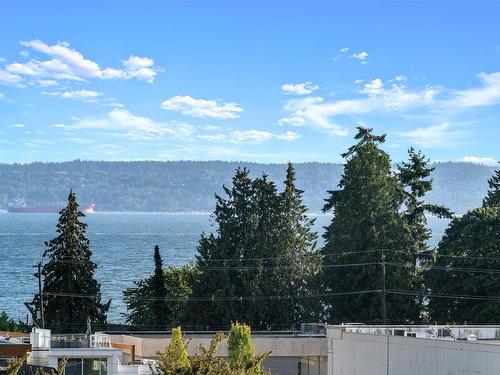 502 1485 Duchess Avenue, West Vancouver, BC 