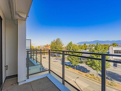 318 630 E Broadway, Vancouver, BC 