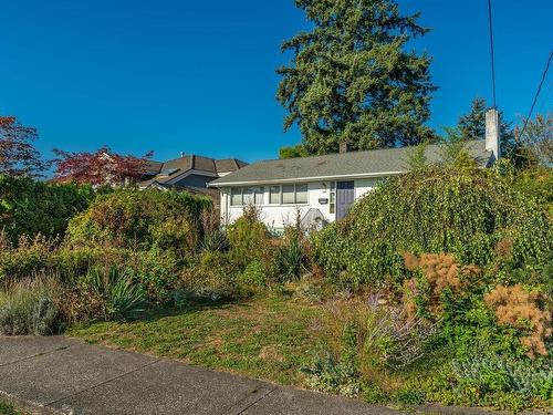 7007 Willingdon Avenue, Burnaby, BC 