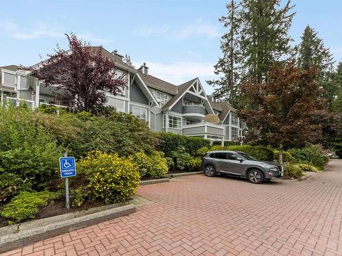 206 3383 Capilano Crescent, North Vancouver, BC 