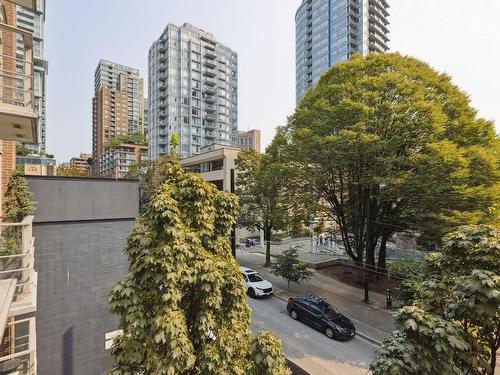 202 535 Smithe Street, Vancouver, BC 