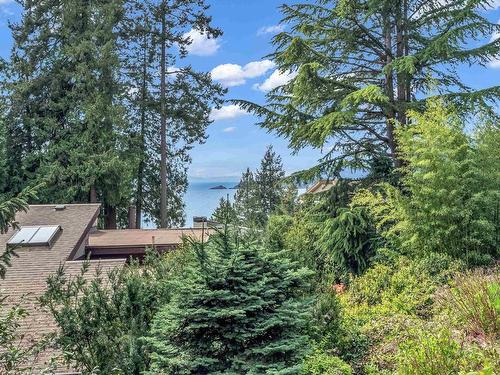 5312 Marine Drive, West Vancouver, BC 