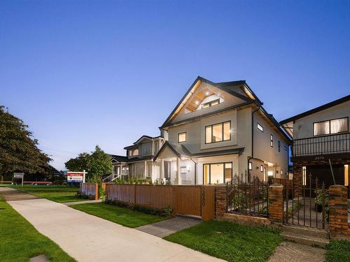 1 2680 Triumph Street, Vancouver, BC 