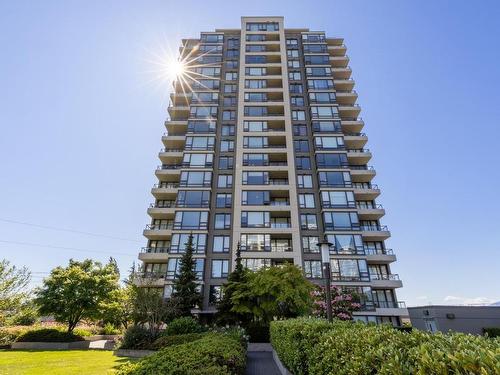 703 4118 Dawson Street, Burnaby, BC 