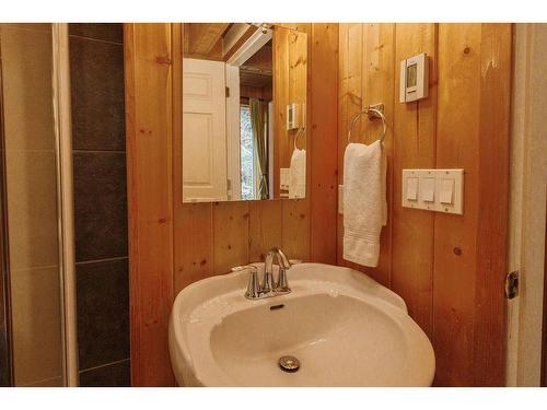 7648 Sechelt Inlet Road, Sechelt, BC 