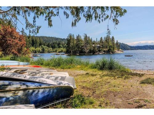 7648 Sechelt Inlet Road, Sechelt, BC 