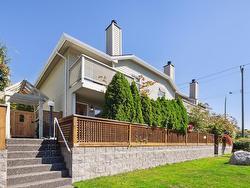 272 E 4TH STREET  North Vancouver, BC V7L 1H9