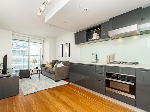 2807 777 Richards Street, Vancouver, BC 