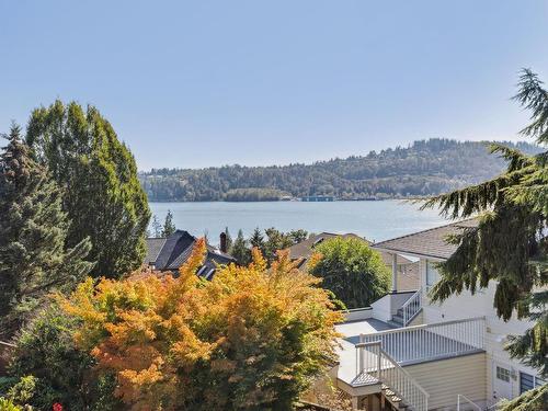 311 Roche Point Drive, North Vancouver, BC 