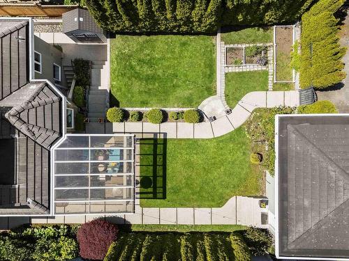 1271 Fulton Avenue, West Vancouver, BC 