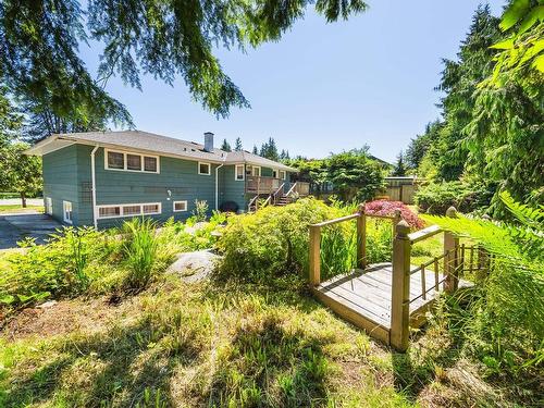 74 Desswood Place, West Vancouver, BC 