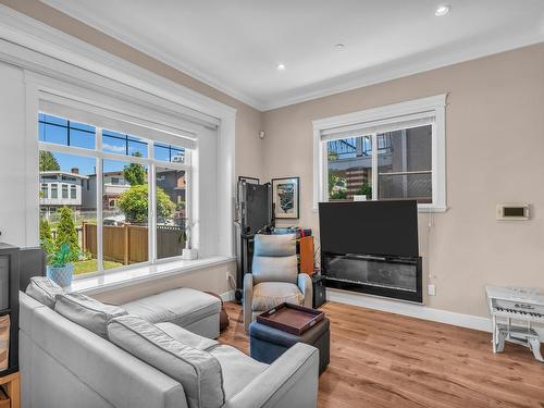 2340 E 33Rd Avenue, Vancouver, BC 