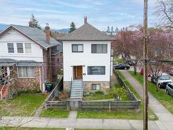 1448 LAKEWOOD DRIVE  Vancouver, BC V5L 4M8