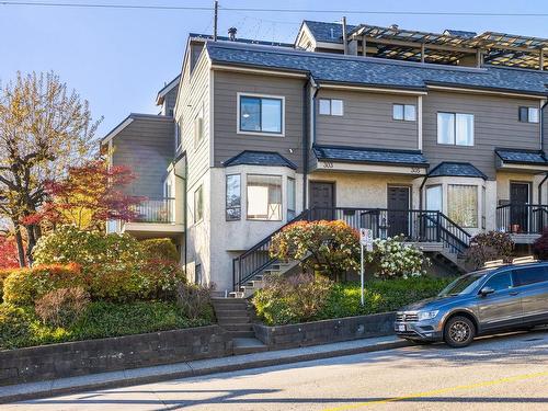 303 St. Andrews Avenue, North Vancouver, BC 