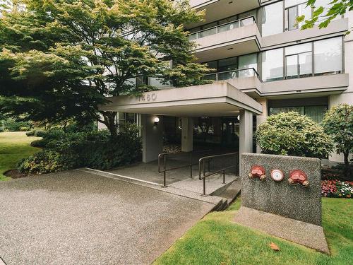 502 1480 Duchess Avenue, West Vancouver, BC 