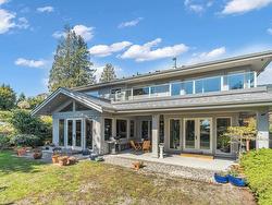 2566 MARINE DRIVE  West Vancouver, BC V7V 1L4