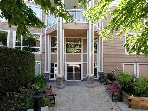 315 3629 Deercrest Drive, North Vancouver, BC 