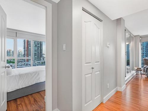 1004 183 Keefer Place, Vancouver, BC 