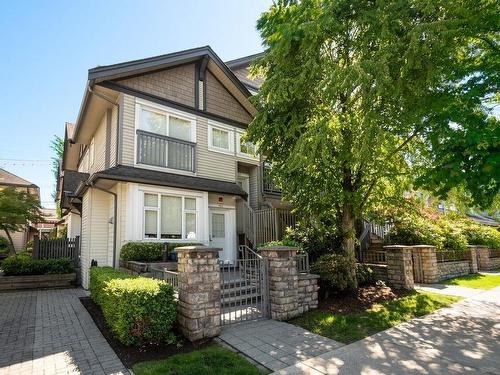 110 4438 Albert Street, Burnaby, BC 