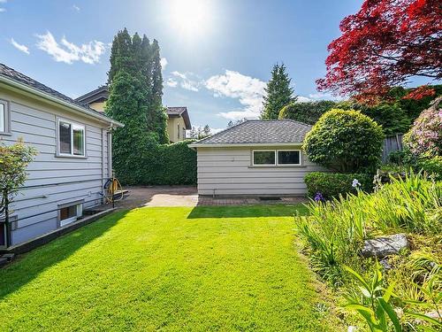 2341 Jefferson Avenue, West Vancouver, BC 