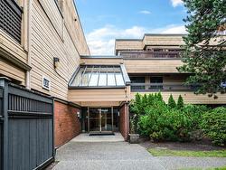 303 333 WETHERSFIELD DRIVE  Vancouver, BC V5X 4M9