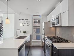 502 1775 QUEBEC STREET  Vancouver, BC V5T 0E3