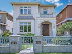 152 W 48TH AVENUE  Vancouver, BC V5Y 2Y7