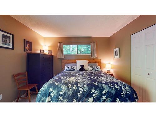 5885 Sandy Hook Road, Sechelt, BC 