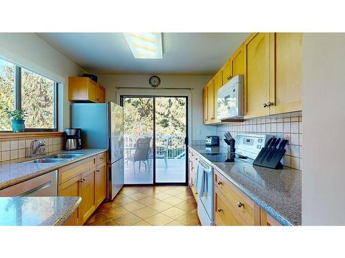 5885 Sandy Hook Road, Sechelt, BC 