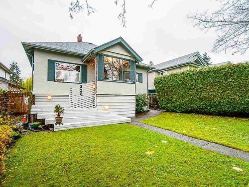 328 W 17Th Street, North Vancouver, BC 