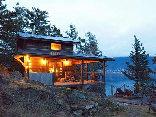 970 Mount Artaban Road, Gambier Island, BC 