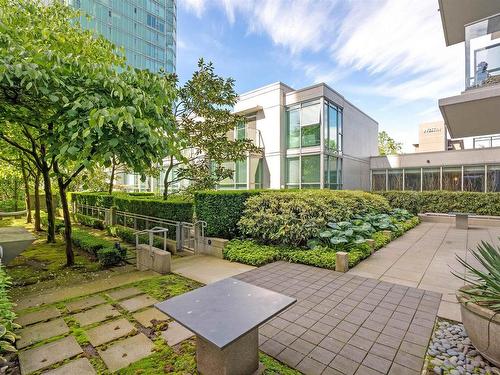 202 1616 Bayshore Drive, Vancouver, BC 