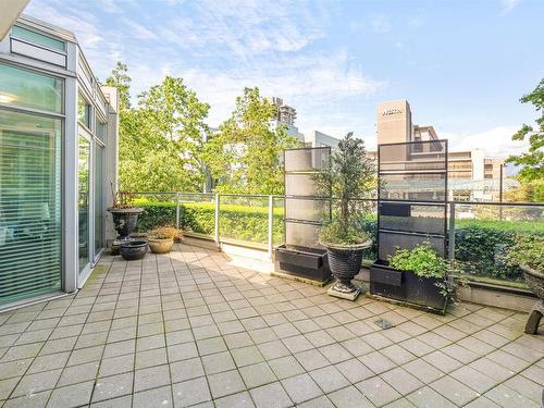 202 1616 Bayshore Drive, Vancouver, BC 