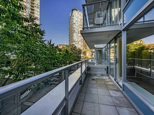 302 633 Abbott Street, Vancouver, BC 