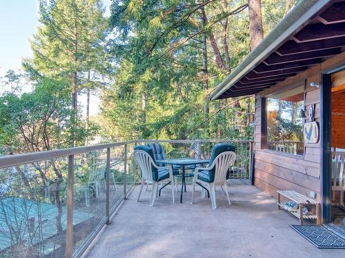 10 10387 Mercer Road, Halfmoon Bay, BC 