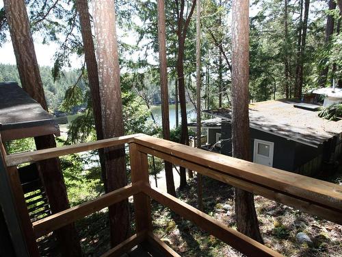 10 10387 Mercer Road, Halfmoon Bay, BC 