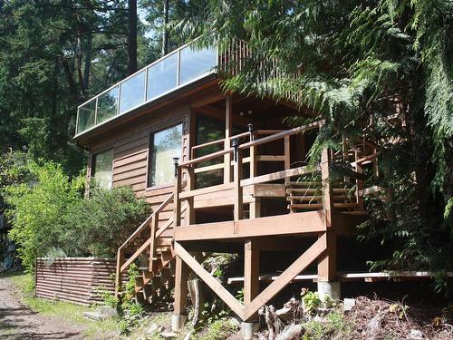 10 10387 Mercer Road, Halfmoon Bay, BC 