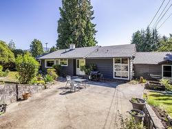 1450 BRIARLYNN CRESCENT  North Vancouver, BC V7J 3G5