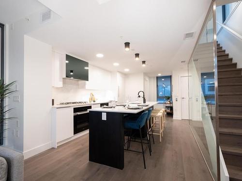 4 2366 Birch Street, Vancouver, BC 